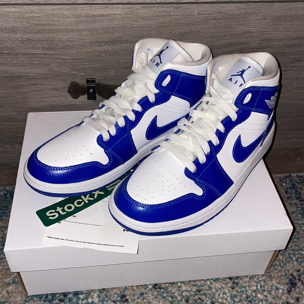 jordan’s mid 1 kentucky blue
